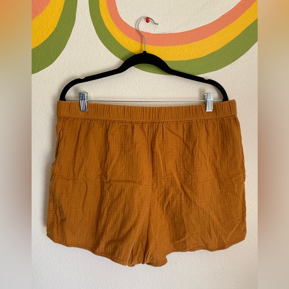 Universal Thread Linen Shorts - Picture 2 of 3